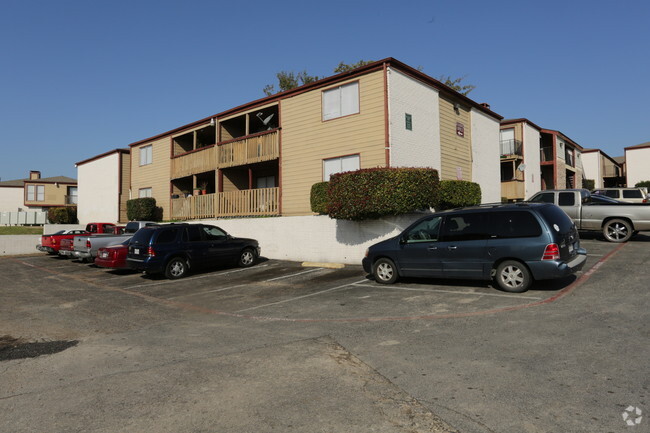 Building Photo - Veranda