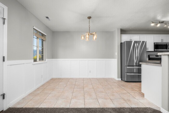 Foto del edificio - 10445 Sage Creek Rd