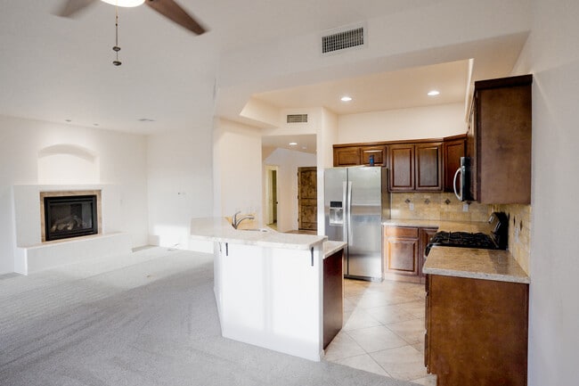 Kitchen - 1483 Vista Montana Rd