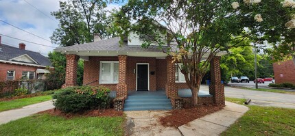 Building Photo - 1234 Peacock Ave