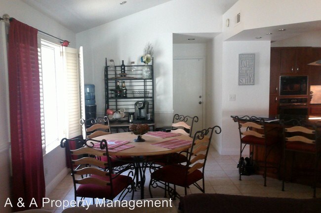 Foto del edificio - 3 br, 2 bath House - 9148 N. Woodlawn Dr.