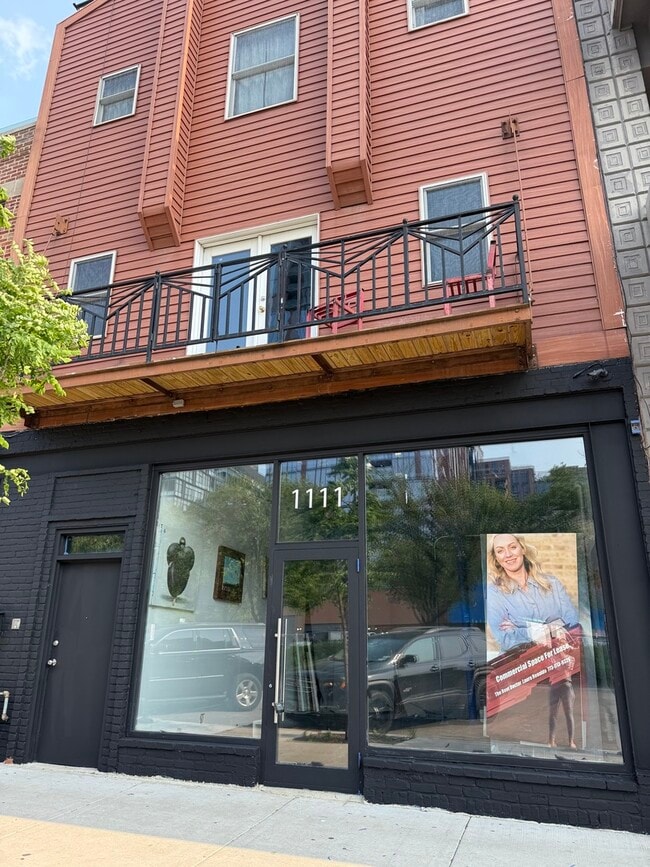 Building Photo - 1111 W Randolph St