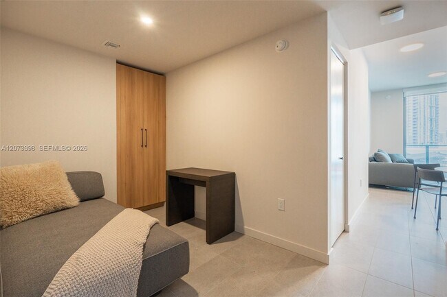 Foto del edificio - 121 NE 5th St