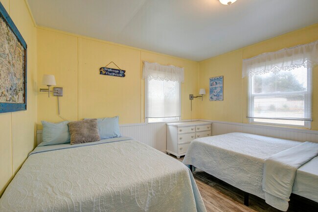 Foto del edificio - 1757 SR 105