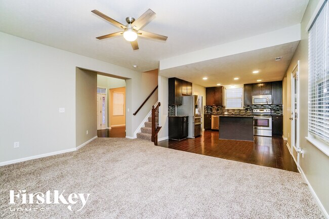 Foto del edificio - 4015 Peregrine Pass Dr