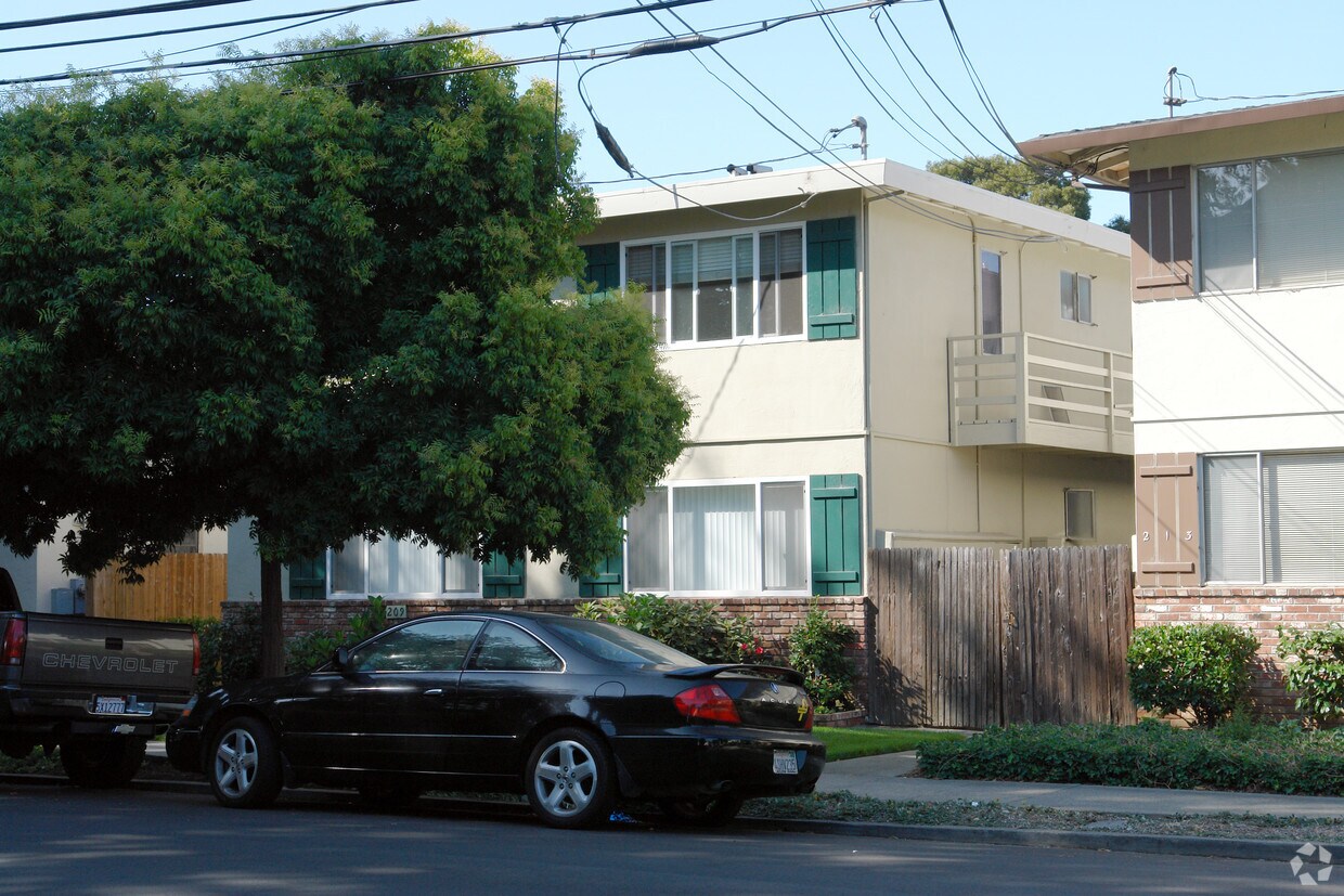 Primary Photo - 209 Anita Rd