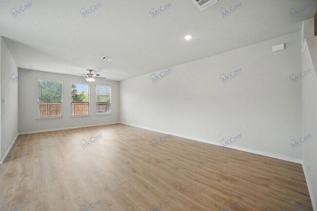 Foto del edificio - 502 Trailhead Ln