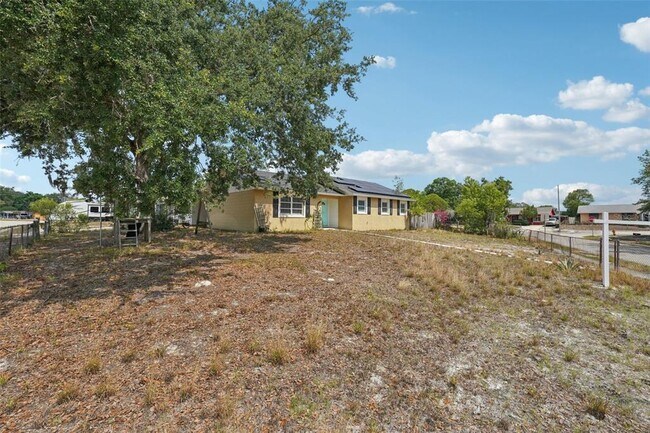 Foto del edificio - 503 Holt Cir