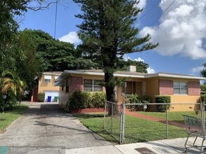 Building Photo - 1219 NW 33rd St