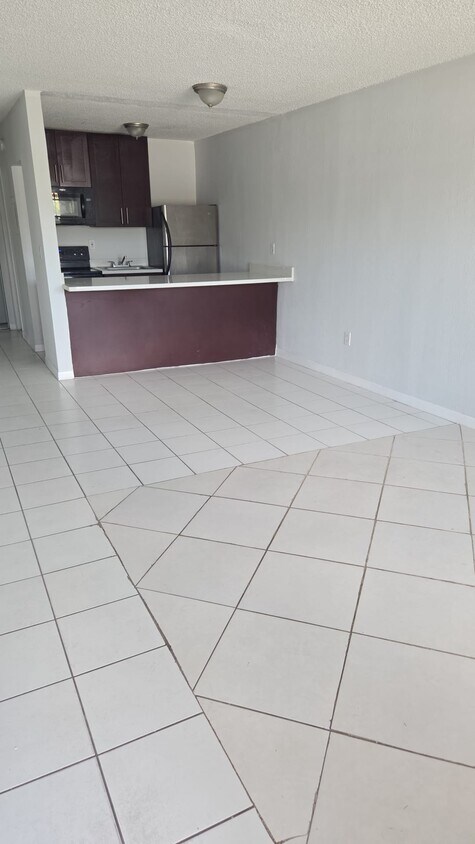 Foto principal - 251 NW 177th St