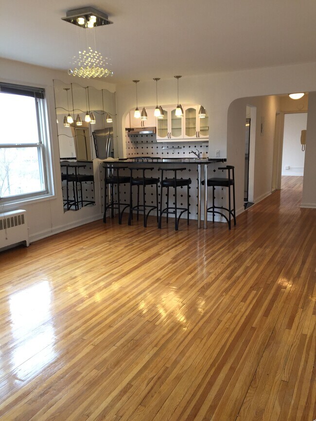 Foto del edificio - 2350 Linwood Ave