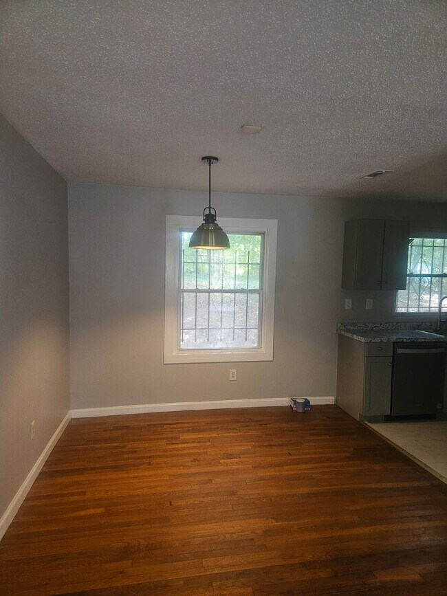 Foto del edificio - 3 Bedroom 1 bath home