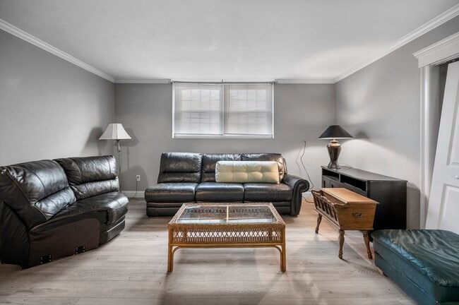 Building Photo - 47 Alvarado Ave