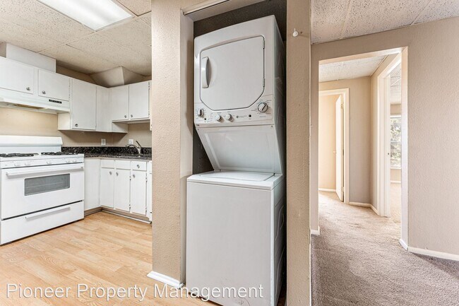 Foto del edificio - 2 br, 1 bath House - 2126 N High St #B