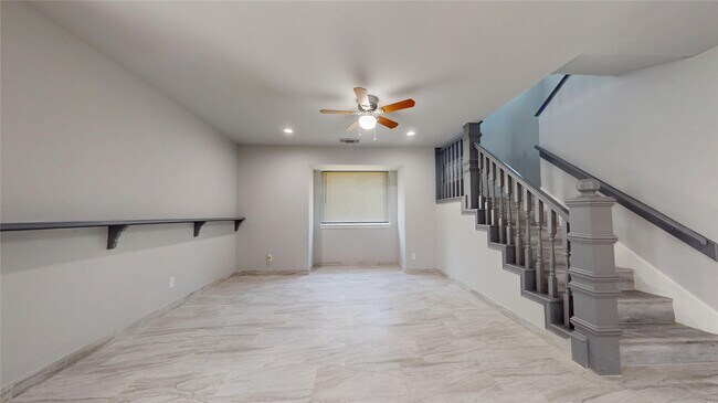 Building Photo - 14715 Woodward Gardens Dr