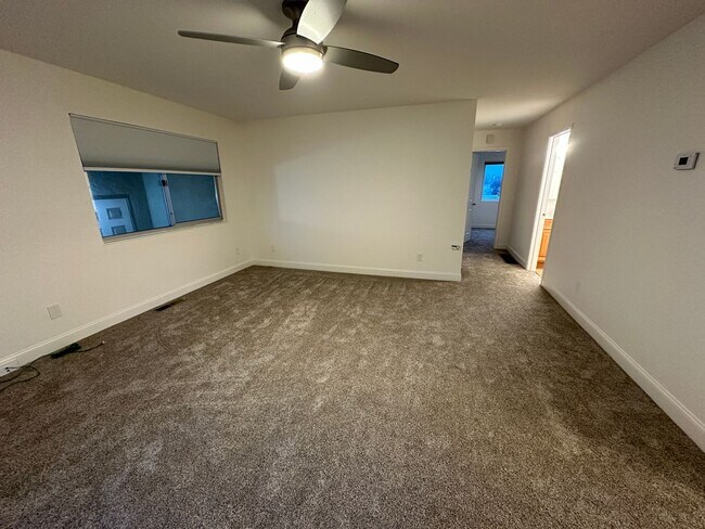 Foto del edificio - Lease break: Single Story Duplex