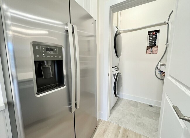 Foto del edificio - Spacious 2-Bedroom, 2-Bath Apartment in Fishtown!