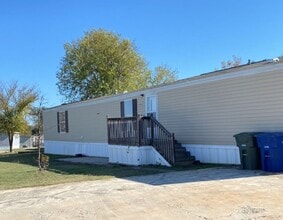 Building Photo - 36 Locust Dr