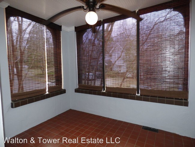 Building Photo - 2 br, 1 bath House - 1101 28th Pl S #4
