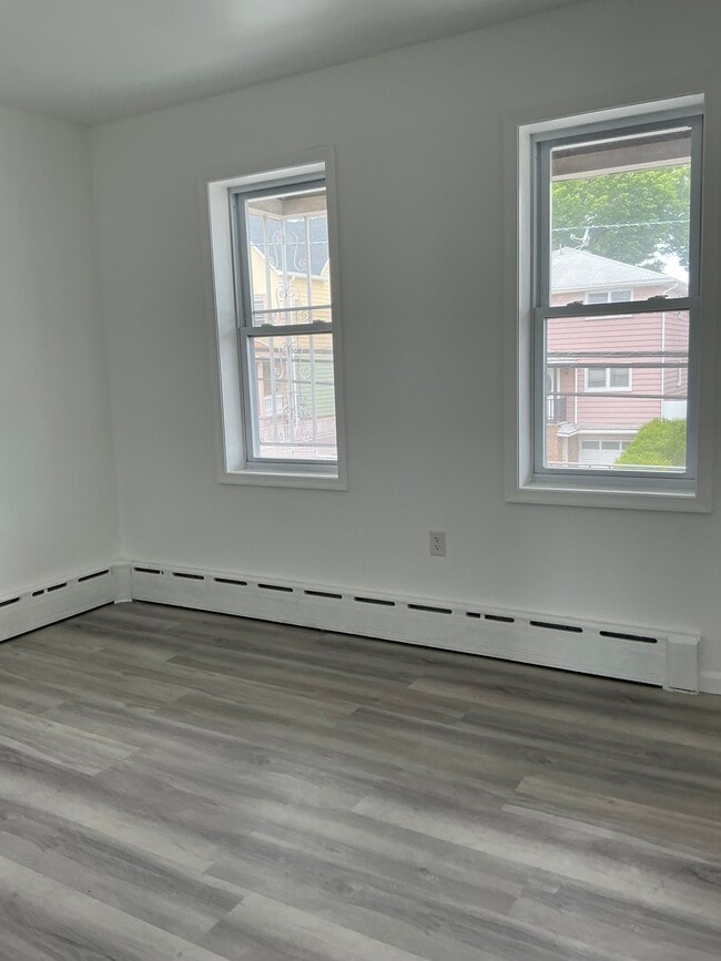 Building Photo - 42 Lanza Ave