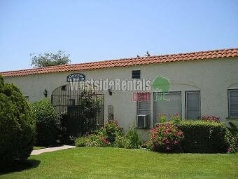 Foto principal - 117 N Chevy Chase Dr