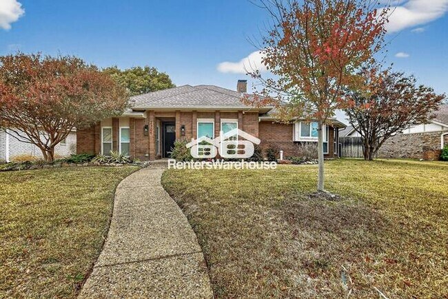 Building Photo - Leasing Special Half Month Off Fully Renovated Gem in Richardson