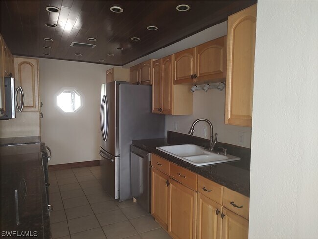 Foto del edificio - 1038 SE 30th St