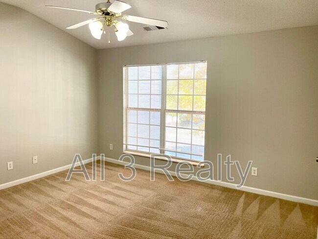 Foto del edificio - 2714 Parkway Trail