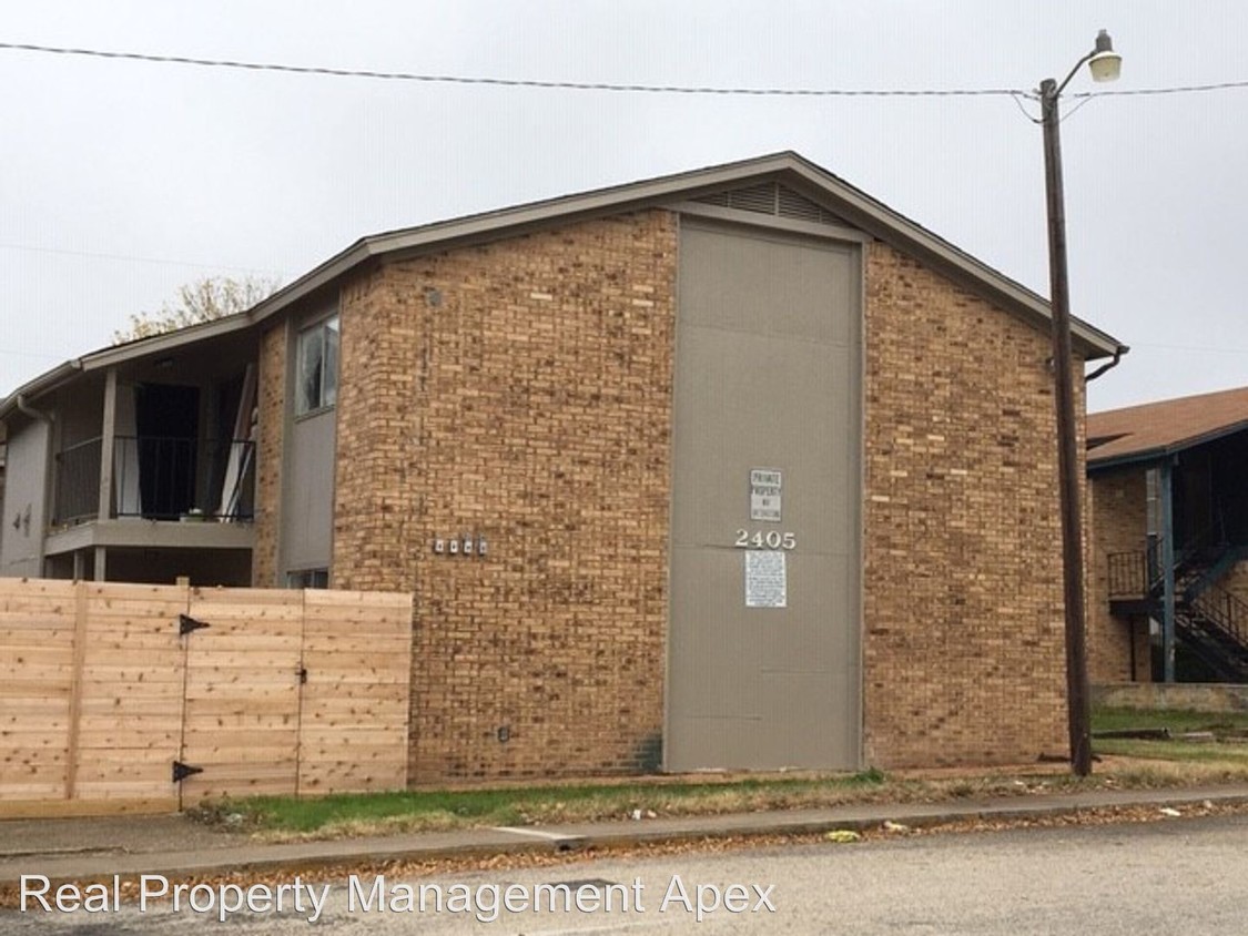Primary Photo - 2405 Valley Forge Ave