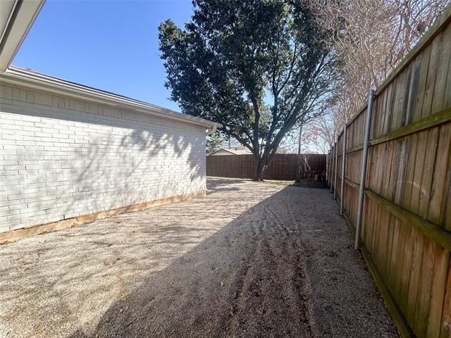 Foto del edificio - 3016 Oakridge Dr