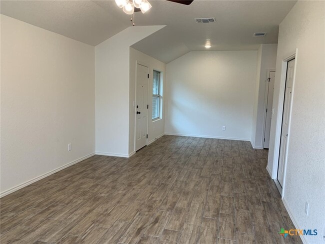 Building Photo - 2412 Alterman Dr