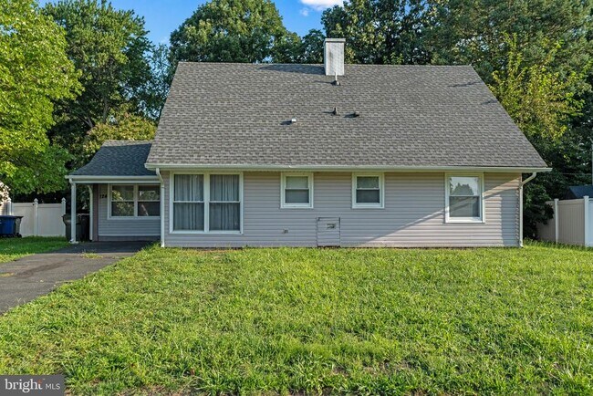 Foto del edificio - 124 Pennypacker Dr