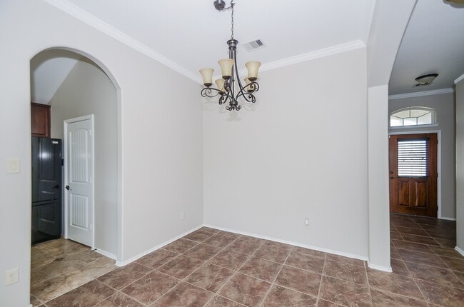 Building Photo - 2646 Leopard Ct