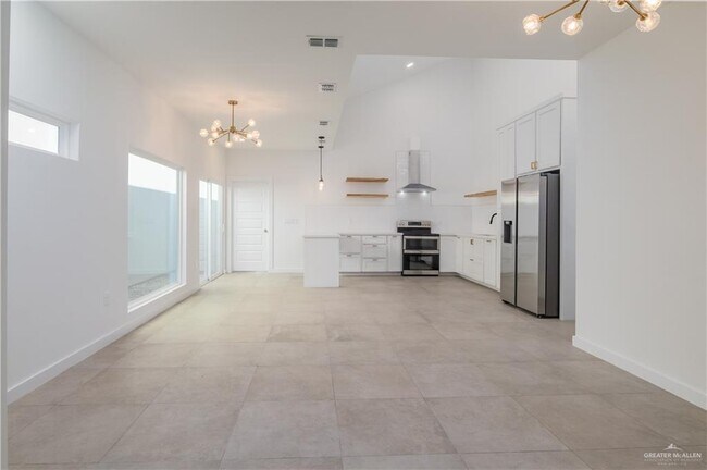 Foto del edificio - 2629 Warbler Ave