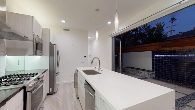 Building Photo - 162 Imperial Beach Blvd