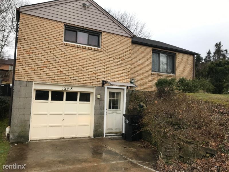 Primary Photo - 3 br, 1.5 bath House - 1268 BALMORAL DRIVE