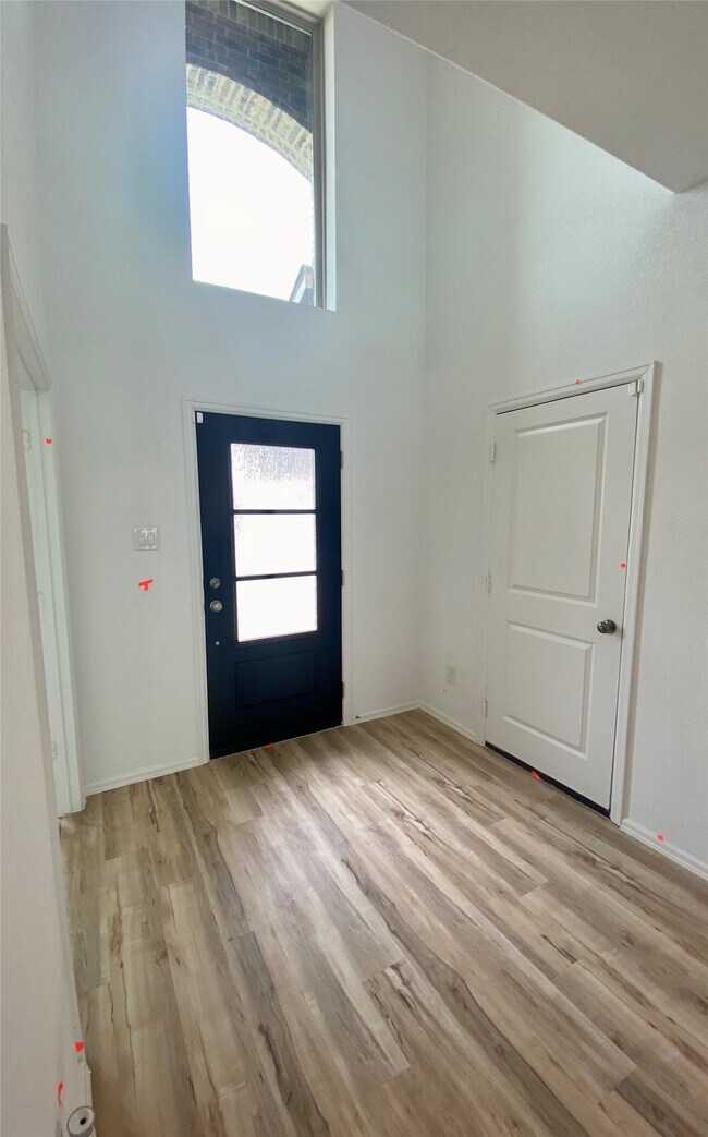 Foto del edificio - 26610 Daylily Grove St