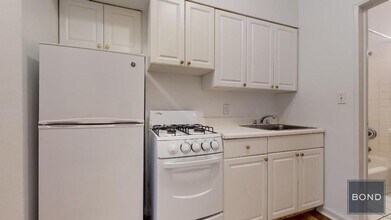 Building Photo - 502 E 88th St