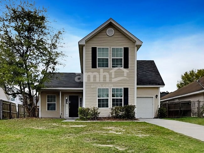 Building Photo - 15 Beacon Ln