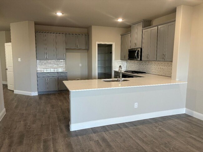 Foto del edificio - 2803 Woodland Ct