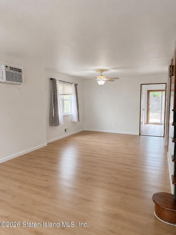 Building Photo - 32 Amador St