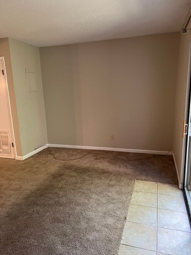 Foto del edificio - Available  Now 208 Apache Drive unit 5