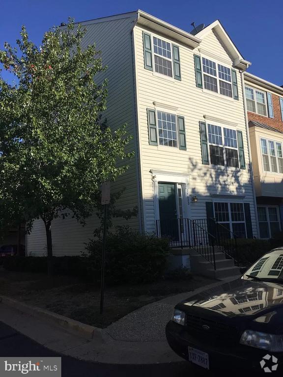 Building Photo - 14120 Gabrielle Way