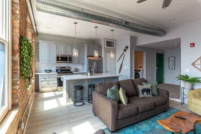 Foto del edificio - 1906 Elm St