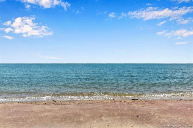 Building Photo - 15 Willard Ave