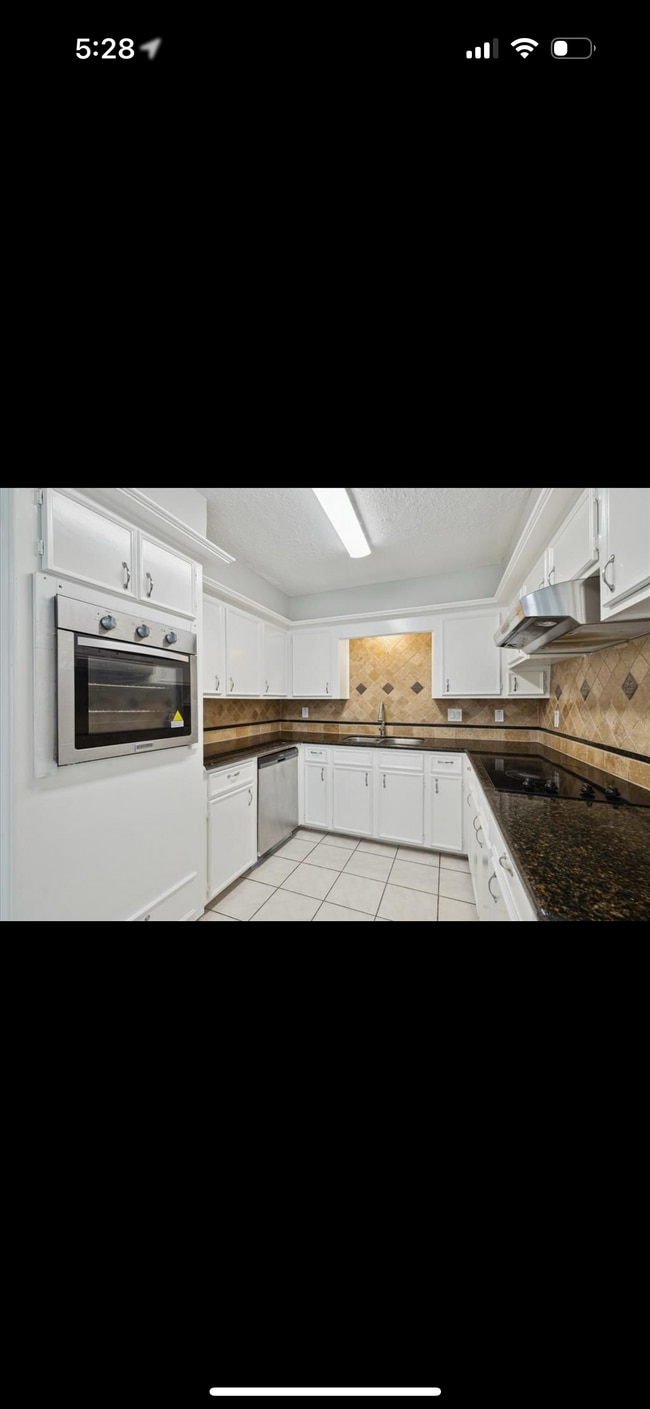 Building Photo - 1606 Beaver Springs Cir