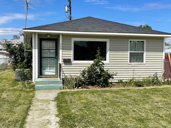 Building Photo - Cute and Cozy Two Bedroom Home in Richland