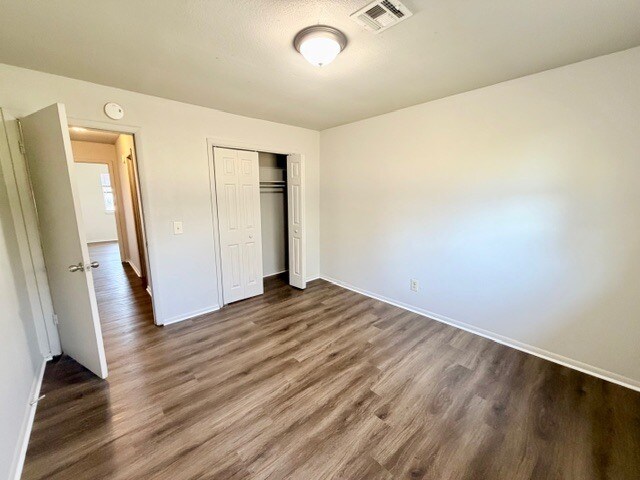 Building Photo - 1007 W Hendrix St