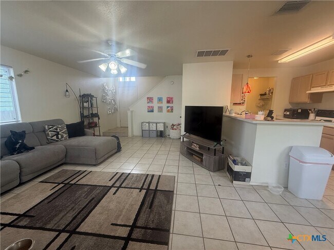 Building Photo - 103 Cedargrove