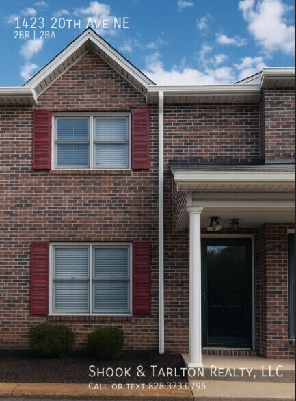 Primary Photo - 1423 20th Ave NE